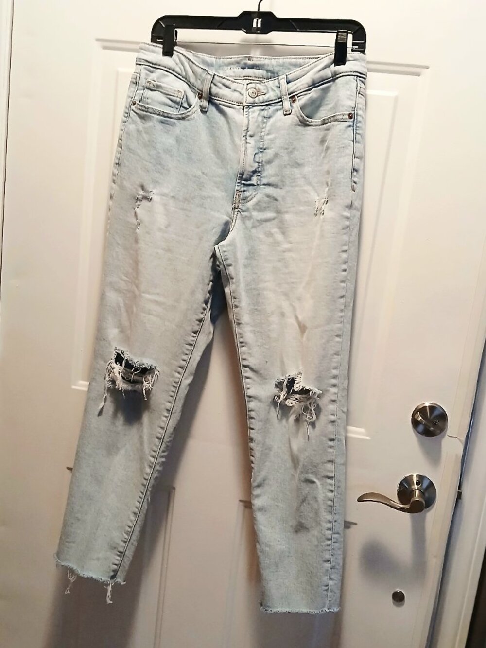 Old Navy Distressed OG Straight Leg NWOT